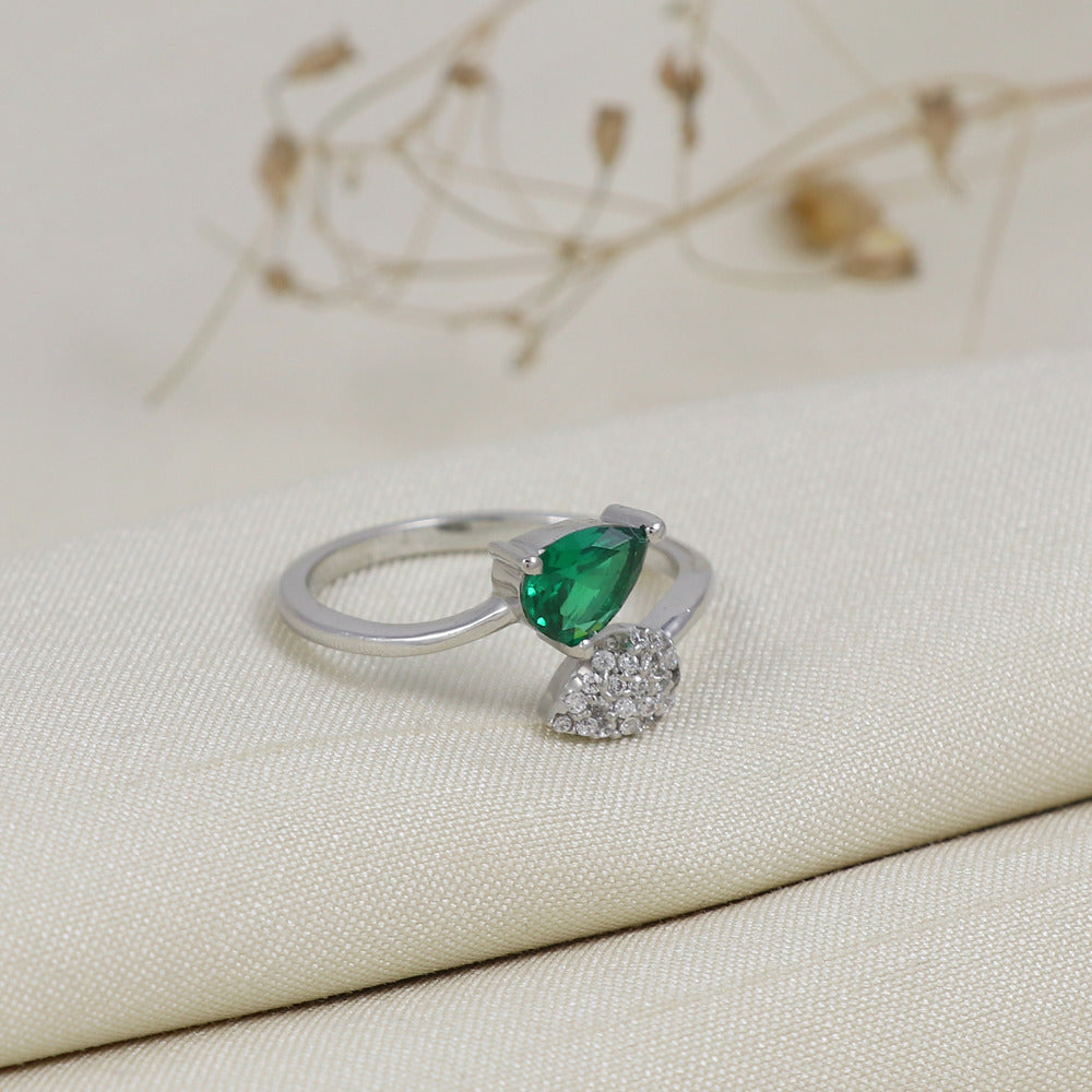 Green heart shape stone silver ring